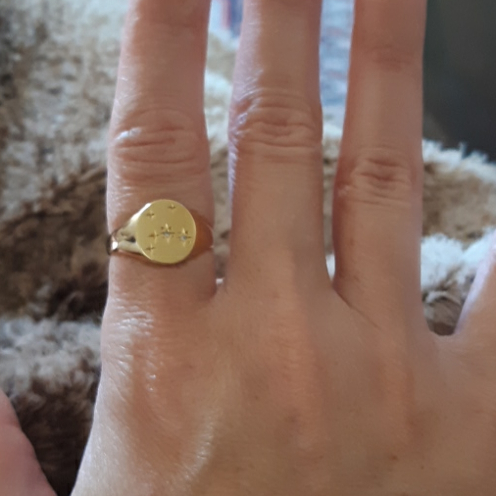 Mejuri "cancer" sign ring